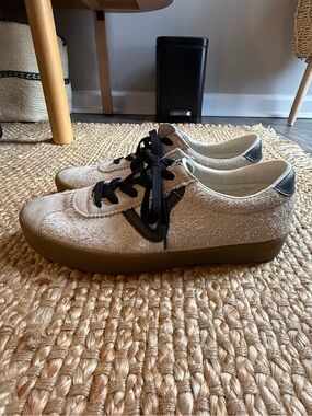 Vans Vault Suede Low Top Sneakers | Cream/Black Gum Sole | Women’s 8.5